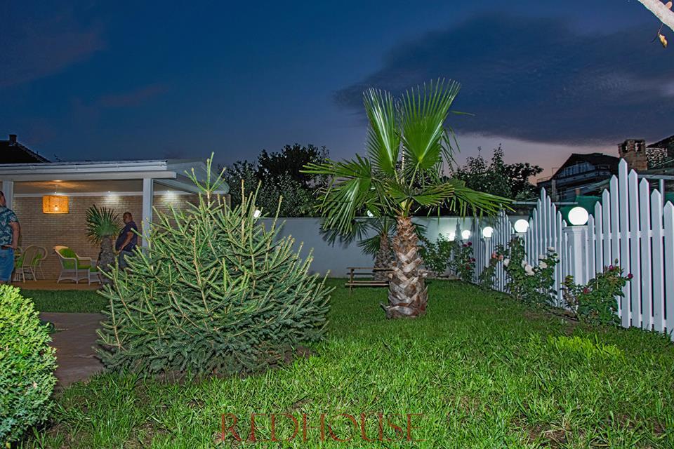 Red House Family Hotel Ravda Exterior photo